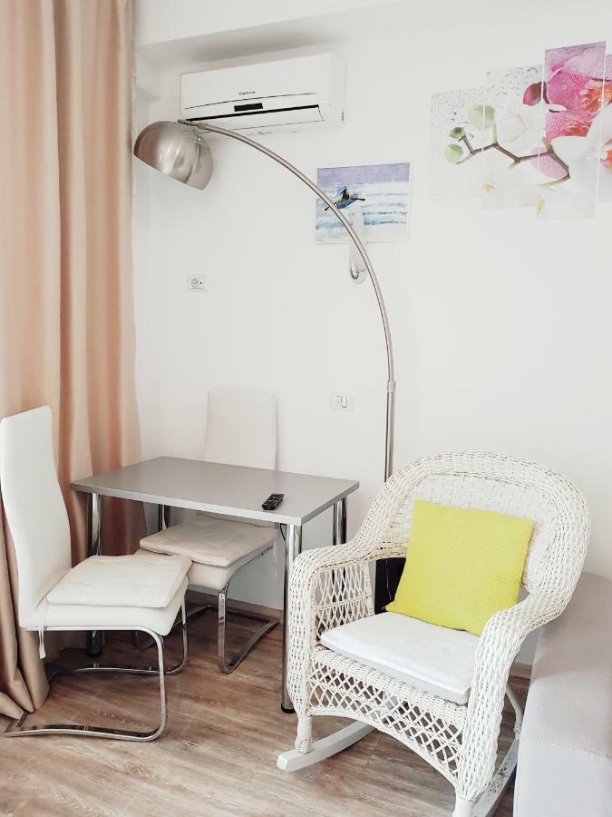 Sea View Studio Mamaia Luaran gambar